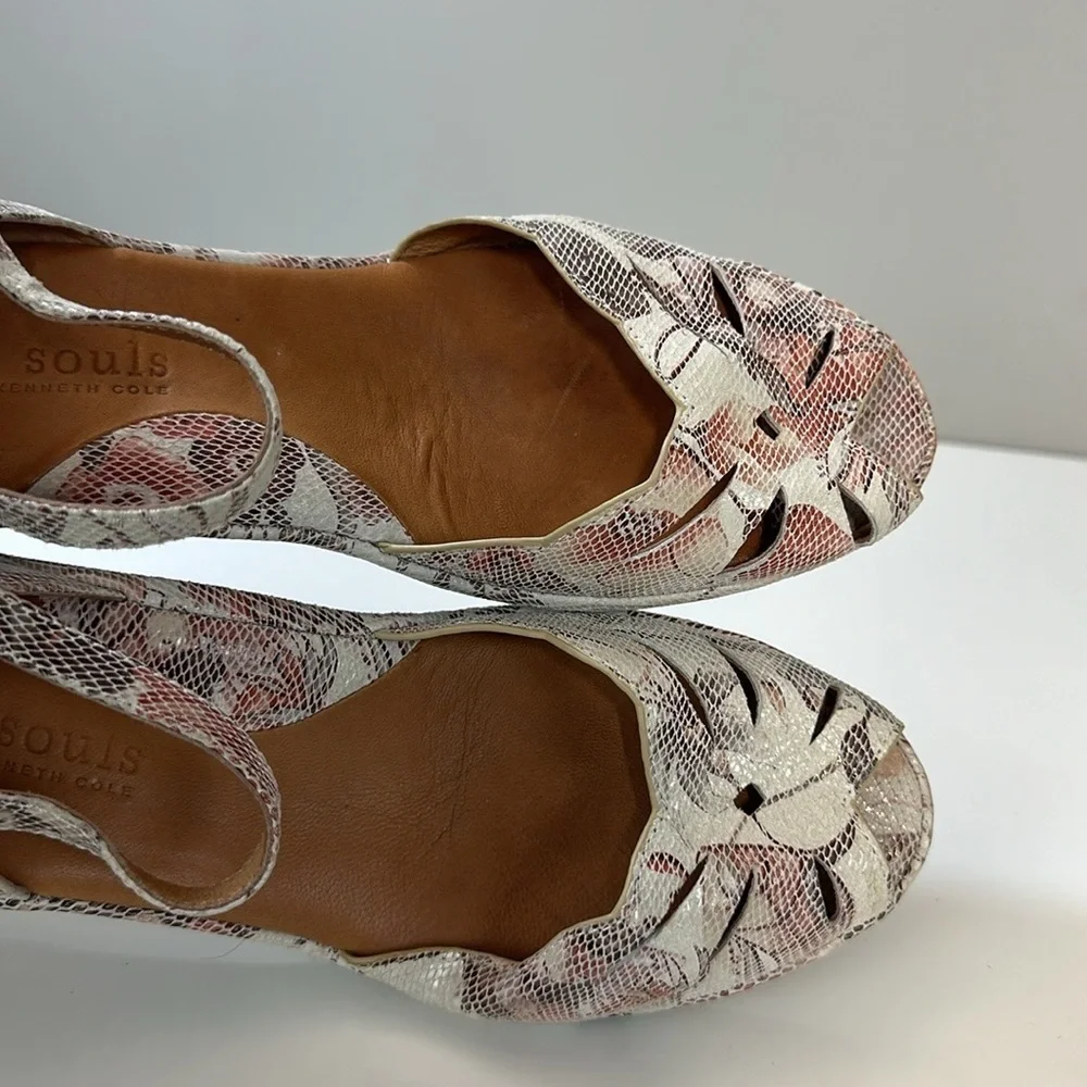Gentle Souls Logan Leather Floral Wedges Size 9.5 Cottagecore Feminine